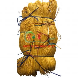 Dây nilon bó màu vàng ướt